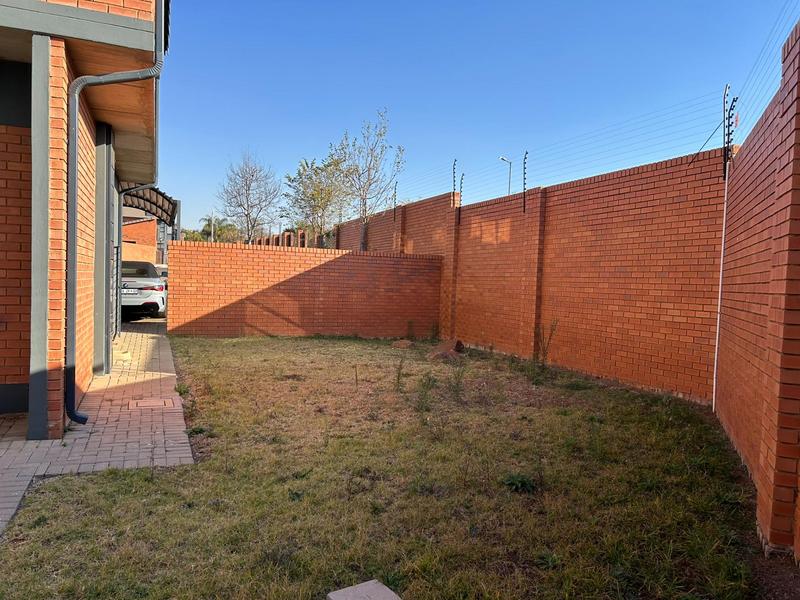 2 Bedroom Property for Sale in Montana Gauteng