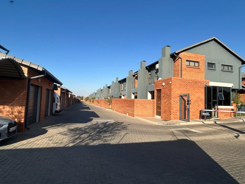 2 Bedroom Property for Sale in Montana Gauteng