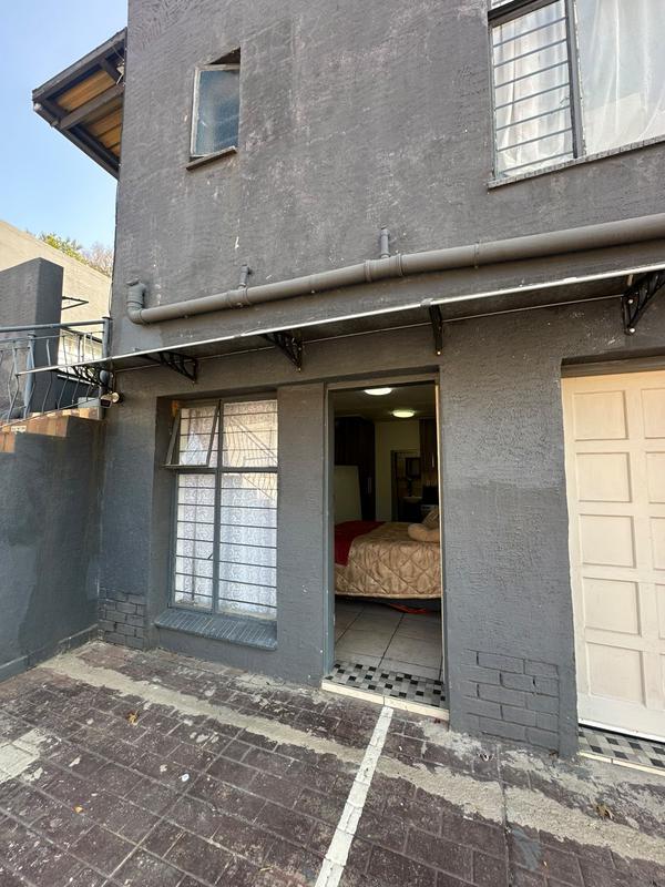 To Let 1 Bedroom Property for Rent in Erasmusrand Gauteng