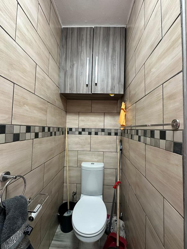 To Let 1 Bedroom Property for Rent in Erasmusrand Gauteng