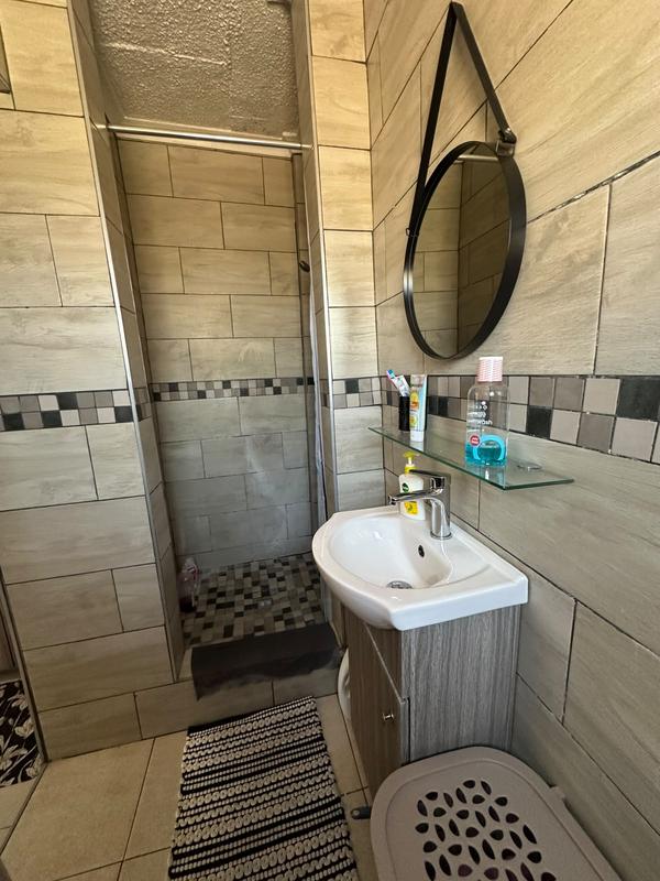 To Let 1 Bedroom Property for Rent in Erasmusrand Gauteng