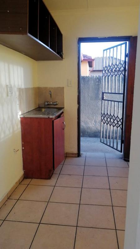 To Let 2 Bedroom Property for Rent in Riverlea Gauteng