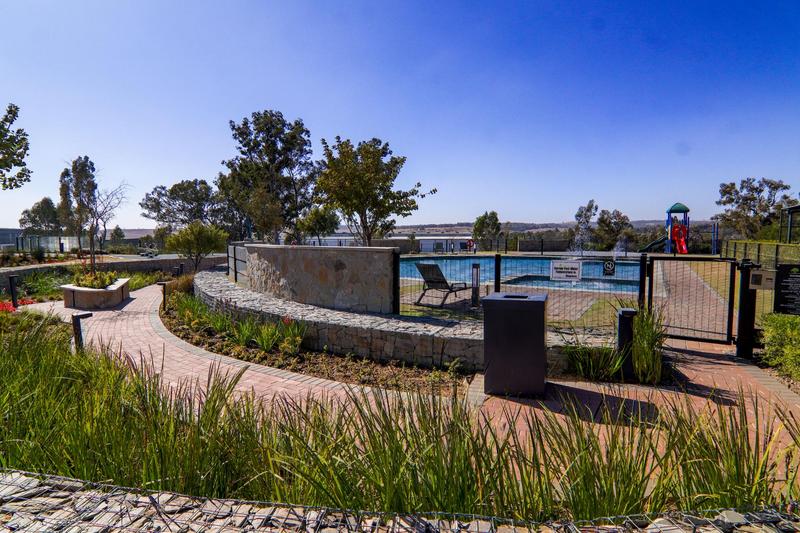 To Let 2 Bedroom Property for Rent in Linbro Park Gauteng