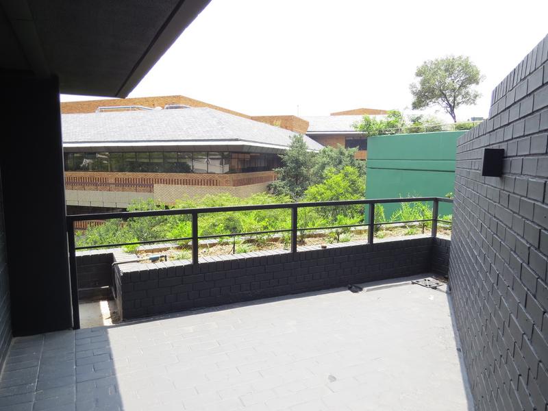 To Let 1 Bedroom Property for Rent in Sandton Gauteng