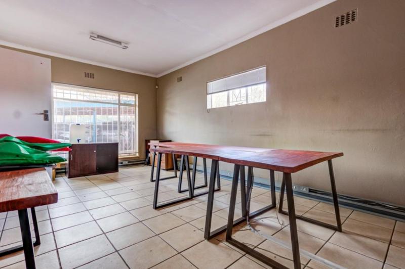 Commercial Property for Sale in Kempton Park Ext 4 Gauteng