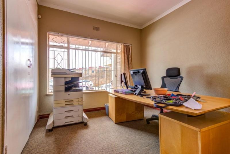 Commercial Property for Sale in Kempton Park Ext 4 Gauteng