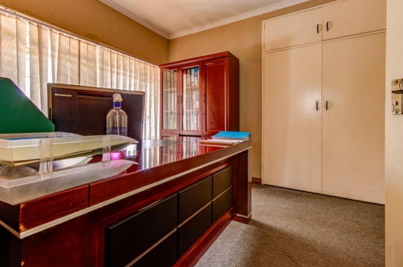 Commercial Property for Sale in Kempton Park Ext 4 Gauteng