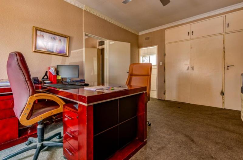 Commercial Property for Sale in Kempton Park Ext 4 Gauteng