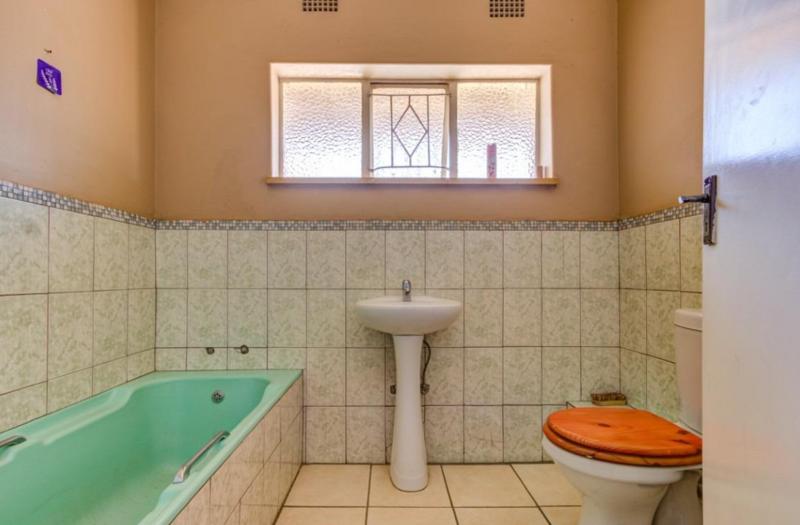 Commercial Property for Sale in Kempton Park Ext 4 Gauteng