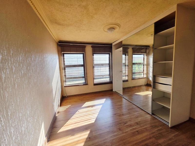 3 Bedroom Property for Sale in Rhodesfield Gauteng