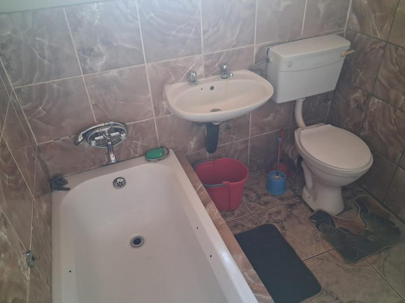 2 Bedroom Property for Sale in Vosloorus Gauteng