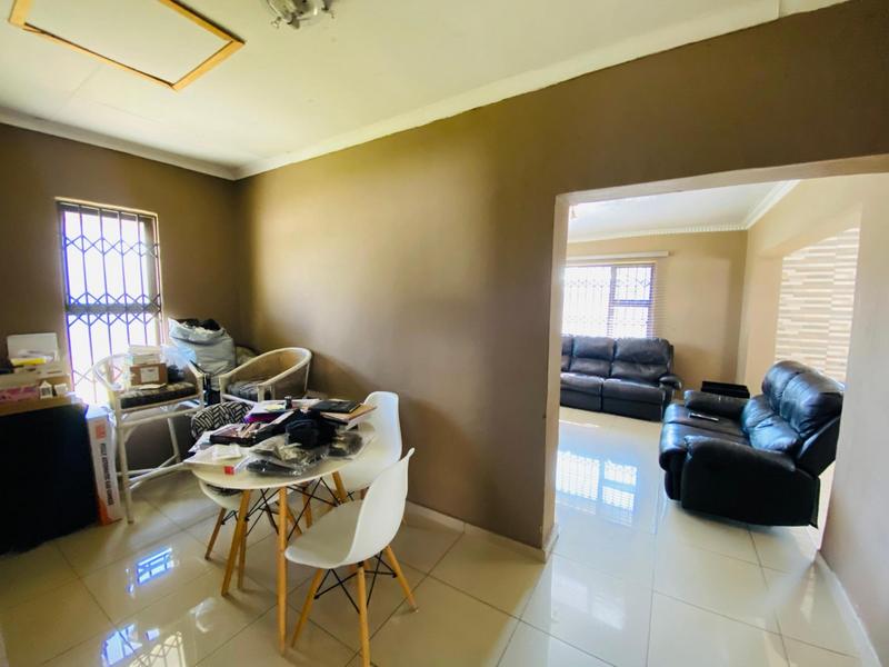 4 Bedroom Property for Sale in Kibler Park Gauteng