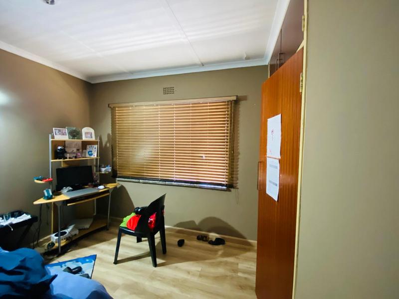 4 Bedroom Property for Sale in Kibler Park Gauteng