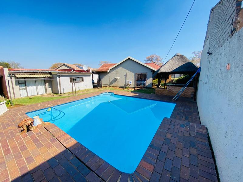 4 Bedroom Property for Sale in Kibler Park Gauteng