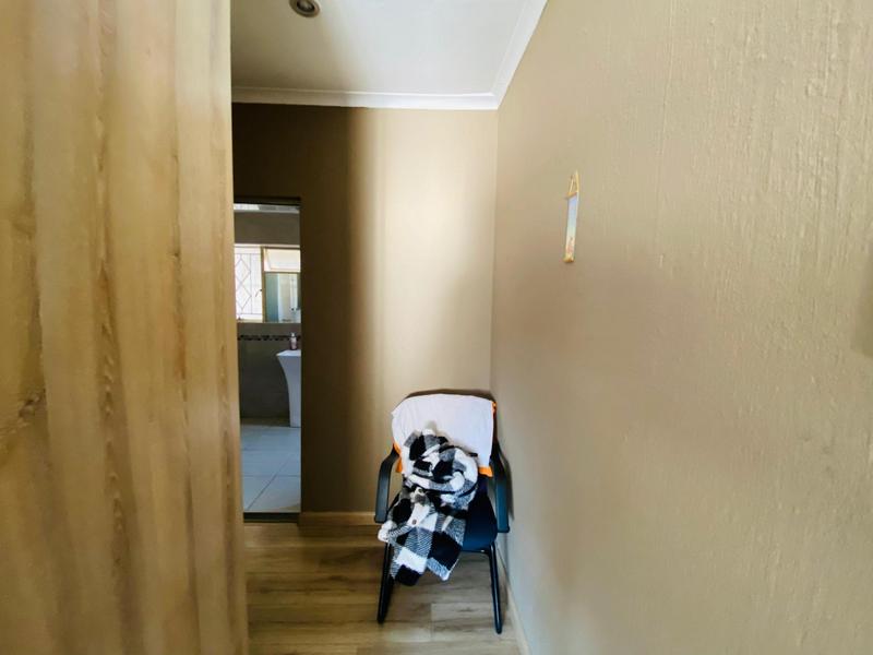 4 Bedroom Property for Sale in Kibler Park Gauteng