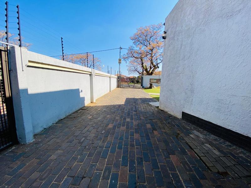 4 Bedroom Property for Sale in Kibler Park Gauteng