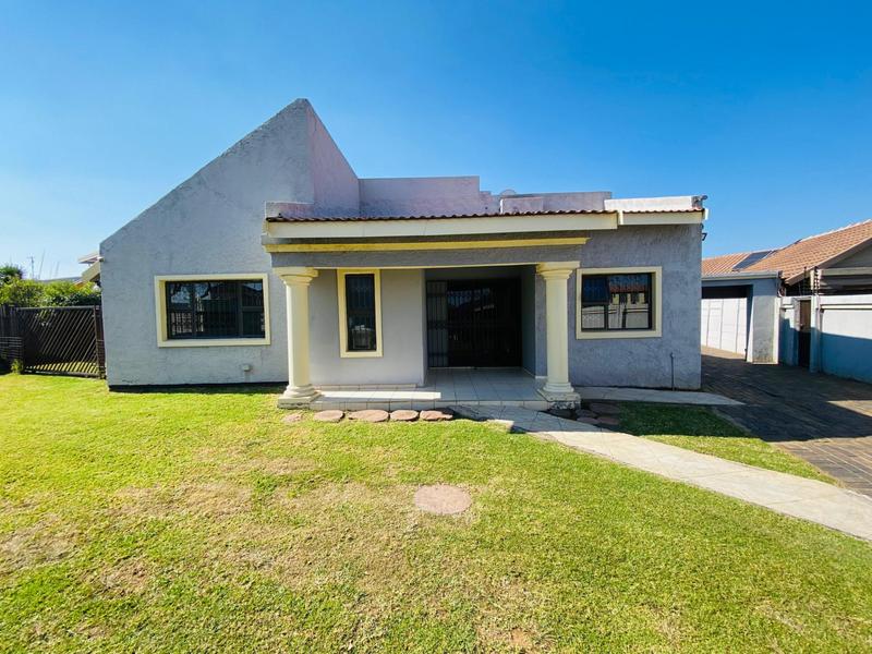 4 Bedroom Property for Sale in Kibler Park Gauteng