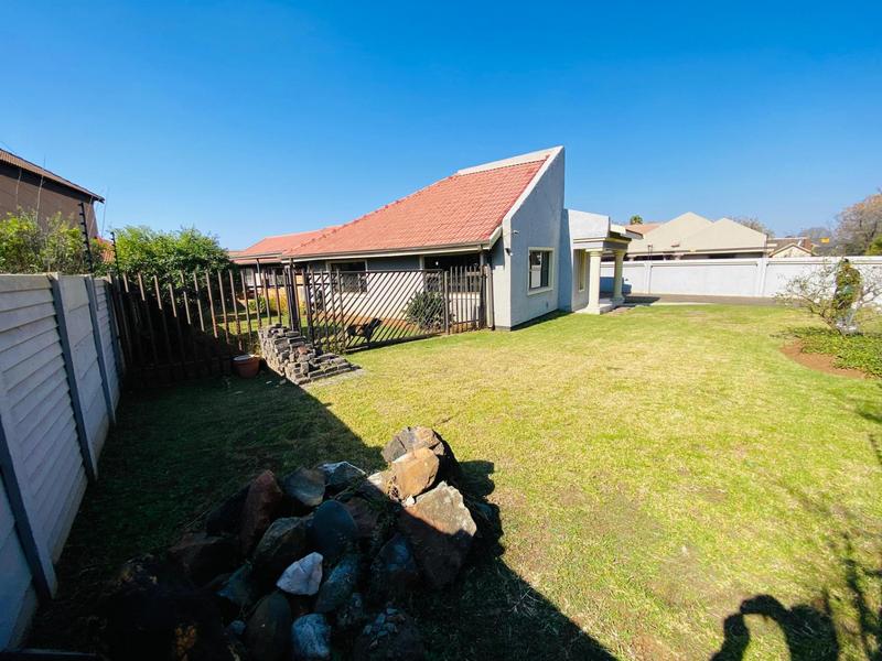 4 Bedroom Property for Sale in Kibler Park Gauteng