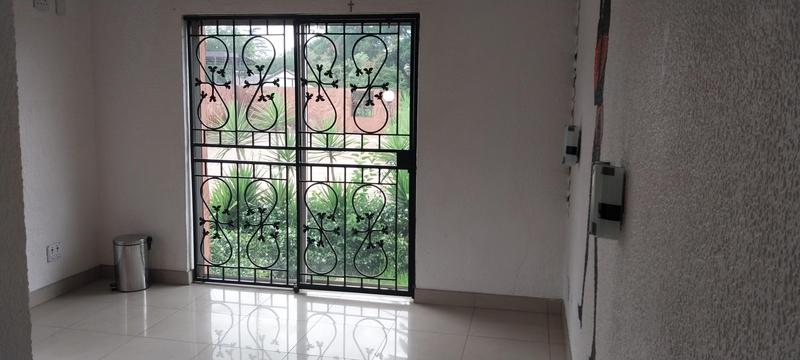 To Let 1 Bedroom Property for Rent in Edenvale Gauteng
