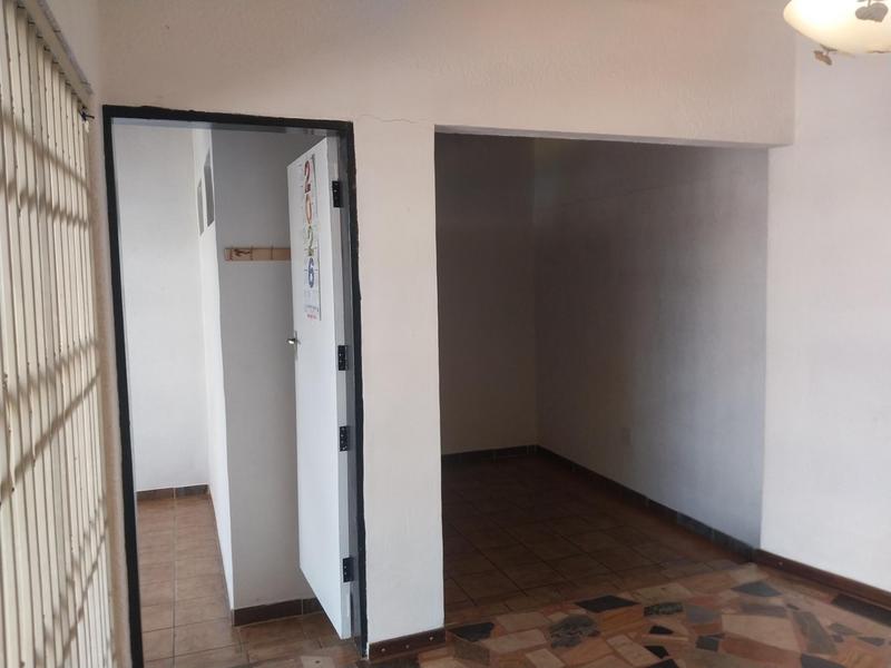 To Let 1 Bedroom Property for Rent in Edenvale Gauteng