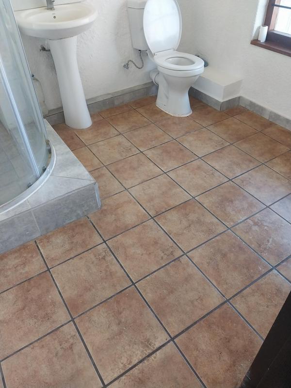 To Let 1 Bedroom Property for Rent in Edenvale Gauteng
