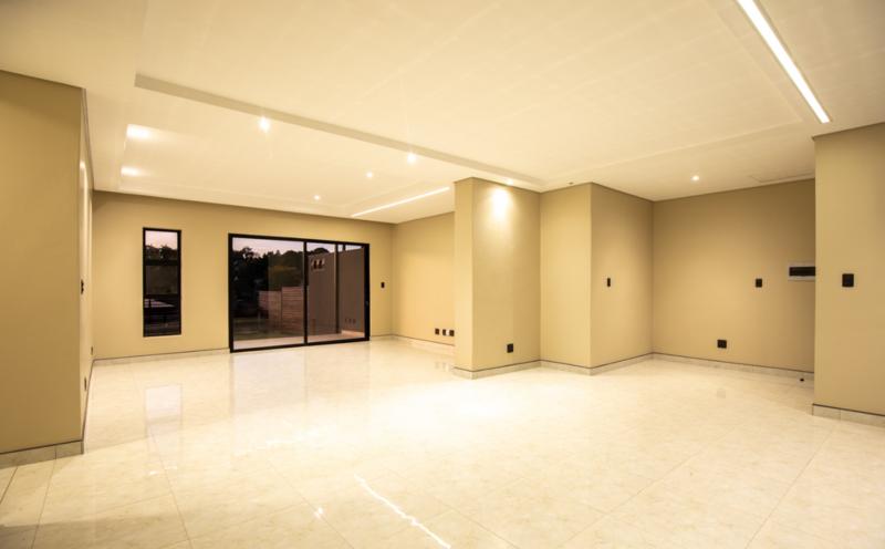 3 Bedroom Property for Sale in Waterkloof Ridge Gauteng