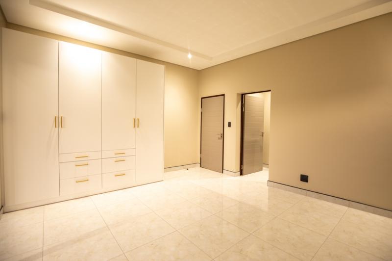 3 Bedroom Property for Sale in Waterkloof Ridge Gauteng