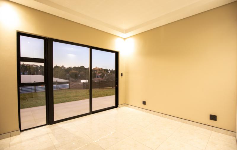 3 Bedroom Property for Sale in Waterkloof Ridge Gauteng