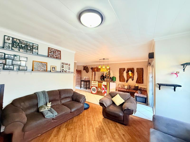 3 Bedroom Property for Sale in Flora Gardens Gauteng
