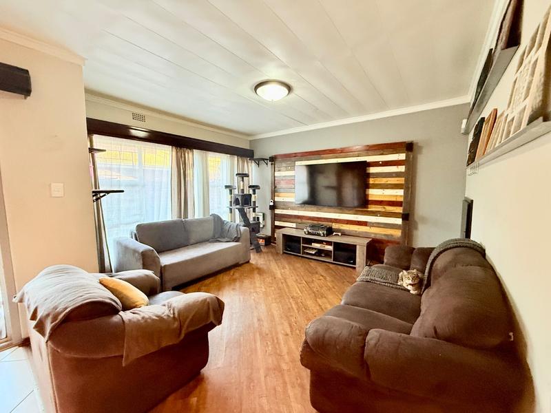 3 Bedroom Property for Sale in Flora Gardens Gauteng