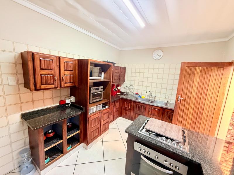 3 Bedroom Property for Sale in Flora Gardens Gauteng