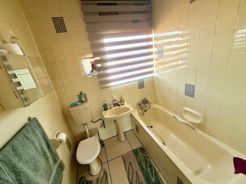 3 Bedroom Property for Sale in Flora Gardens Gauteng