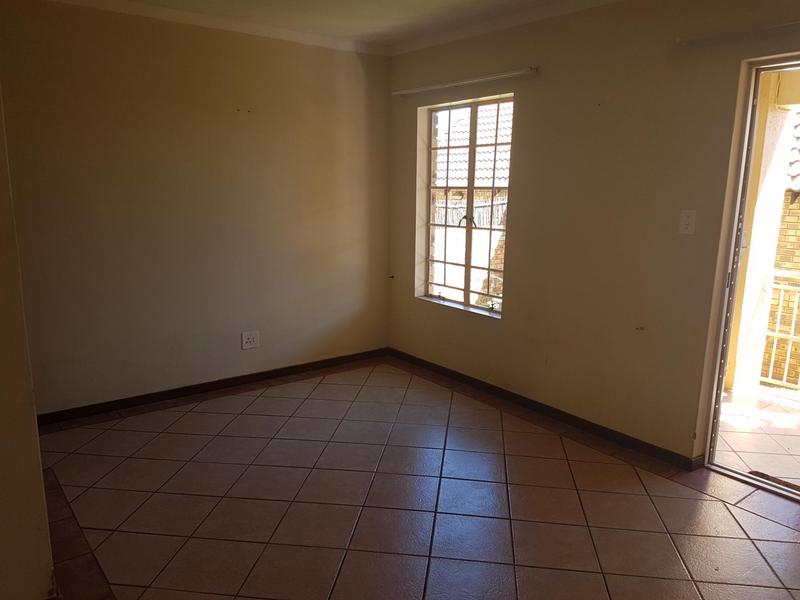 To Let 2 Bedroom Property for Rent in Olympus AH Gauteng