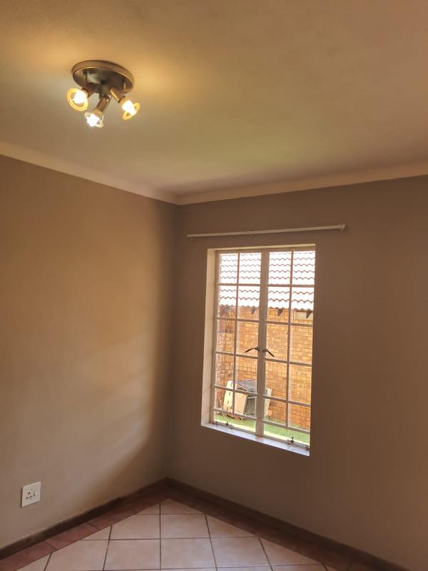 To Let 2 Bedroom Property for Rent in Olympus AH Gauteng