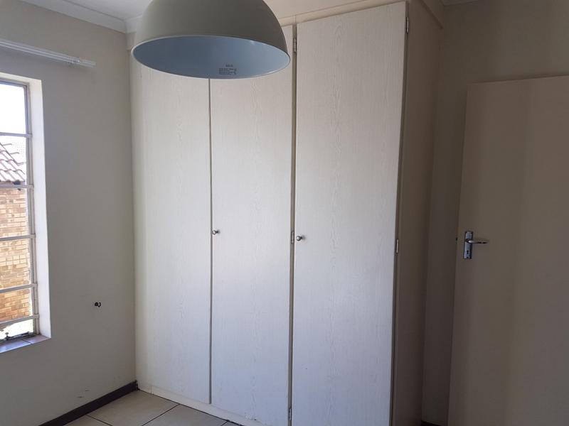To Let 2 Bedroom Property for Rent in Olympus AH Gauteng
