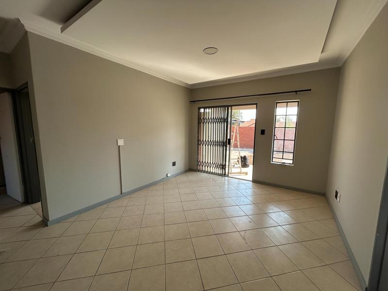 To Let 3 Bedroom Property for Rent in Monavoni Gauteng