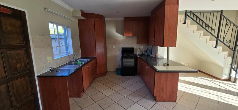 3 Bedroom Property for Sale in Annlin Gauteng