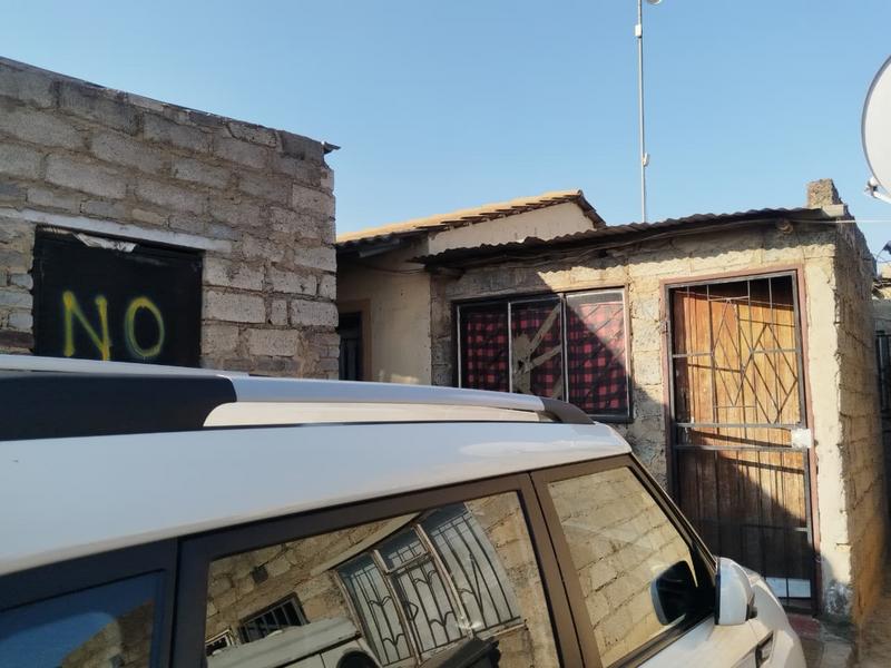 10 Bedroom Property for Sale in Olievenhoutbosch Gauteng