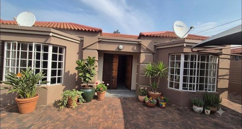 To Let 0 Bedroom Property for Rent in Vanderbijlpark SW 5 Gauteng