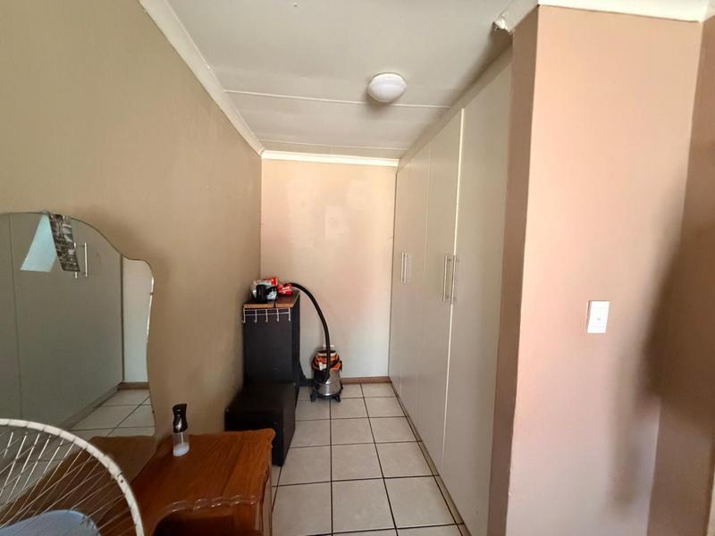 5 Bedroom Property for Sale in Henley on Klip Gauteng