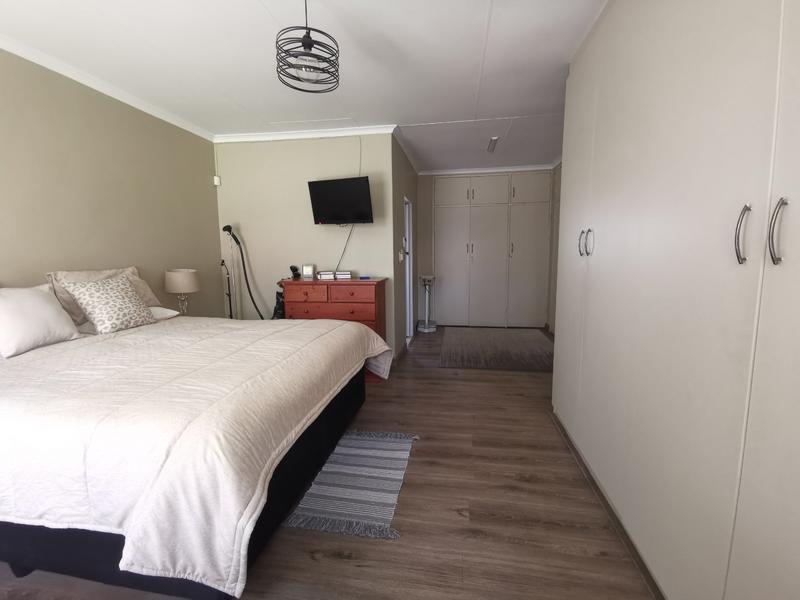4 Bedroom Property for Sale in Vanderbijlpark SE 3 Gauteng