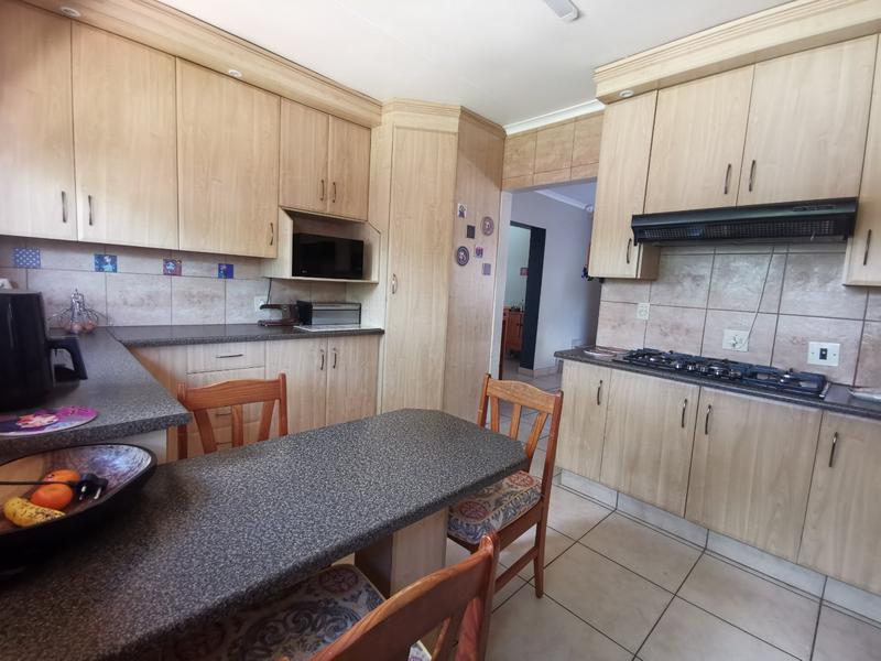 4 Bedroom Property for Sale in Vanderbijlpark SE 3 Gauteng