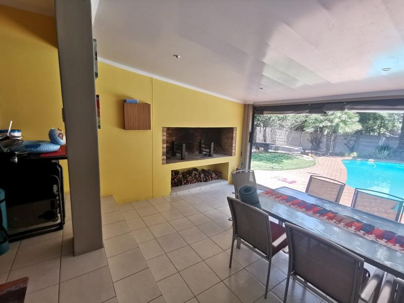 4 Bedroom Property for Sale in Vanderbijlpark SE 3 Gauteng