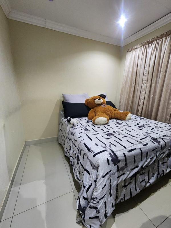 To Let 2 Bedroom Property for Rent in Protea Glen Gauteng