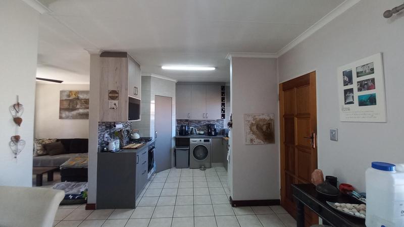 To Let 2 Bedroom Property for Rent in Hennopspark Gauteng