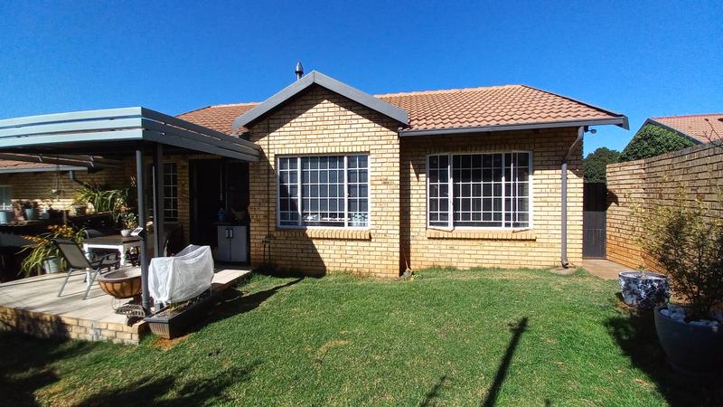 To Let 2 Bedroom Property for Rent in Hennopspark Gauteng