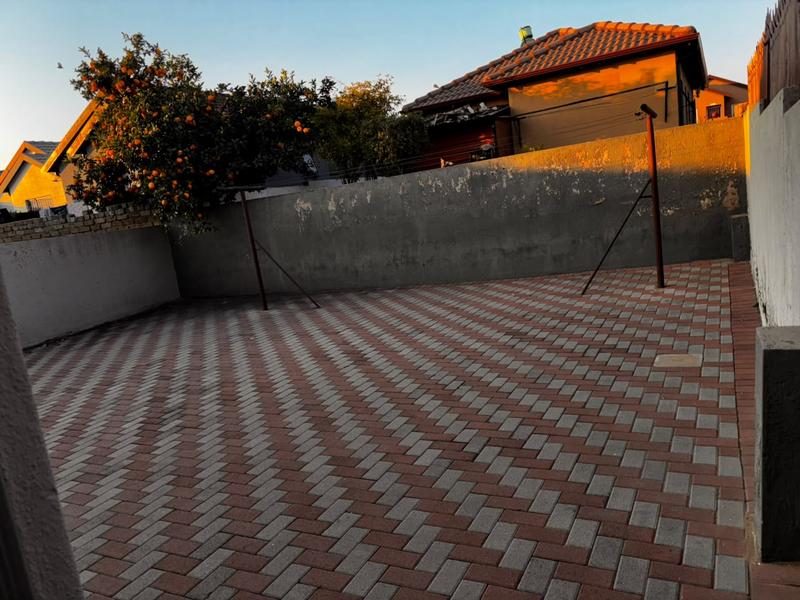 2 Bedroom Property for Sale in Soshanguve A Gauteng
