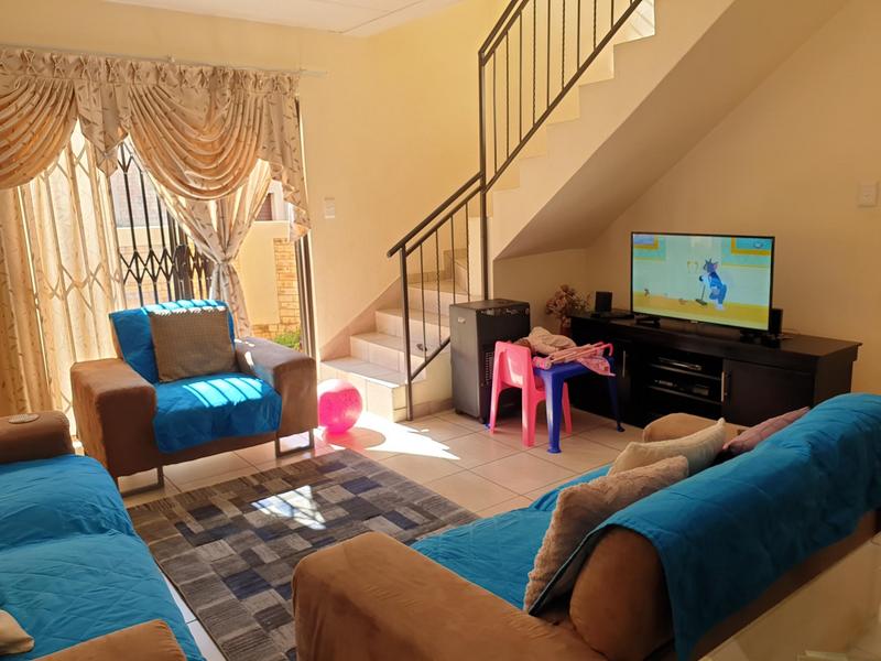 To Let 3 Bedroom Property for Rent in Wilgeheuwel Gauteng