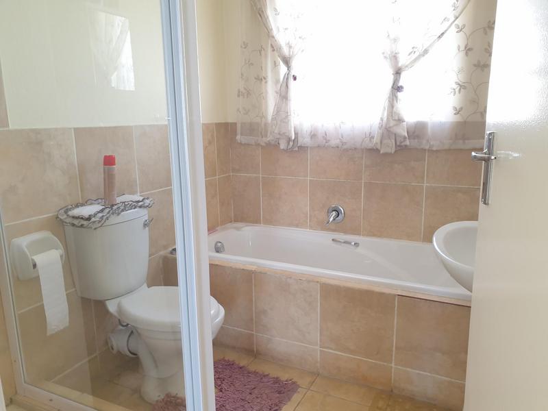 To Let 3 Bedroom Property for Rent in Wilgeheuwel Gauteng