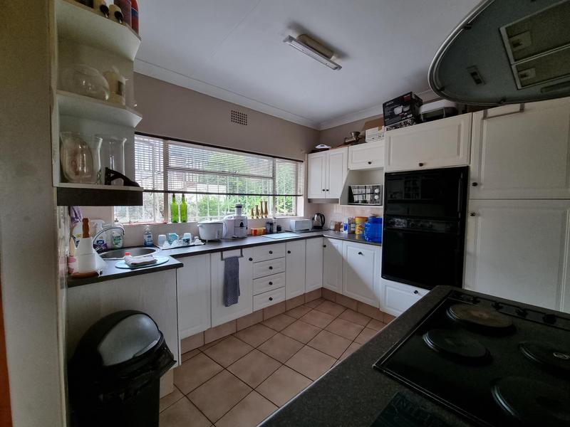 To Let 4 Bedroom Property for Rent in Wilro Park Gauteng
